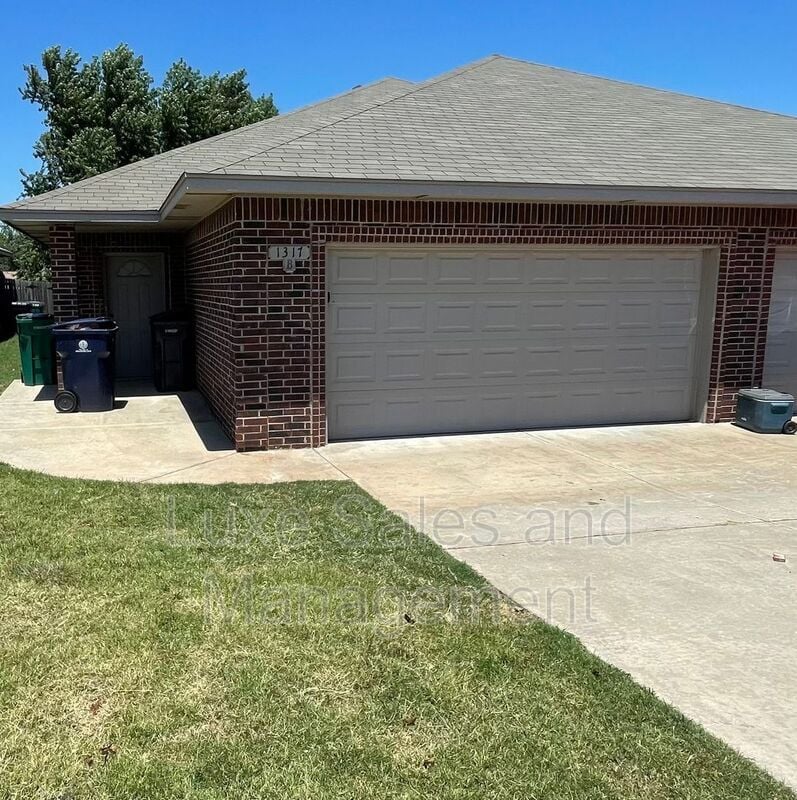 Photo - 1317 Garden Gate Drive