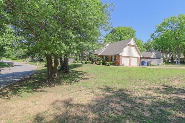 Foto del edificio - Impeccable 4 Bedroom Home, Jenks Schools Ready For Immediate Move In