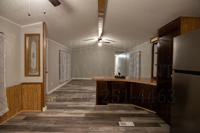 Building Photo - Charming 2 Bedroom, 1 Bath Home for Rent!