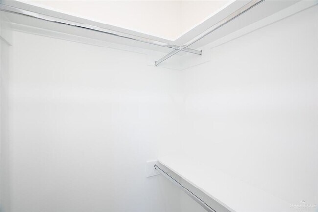 Foto del edificio - 19 S Xanthia St