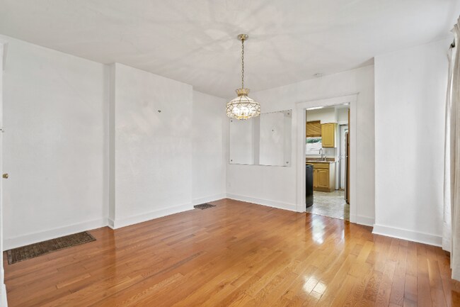 Foto del edificio - 5920 Phillips Ave
