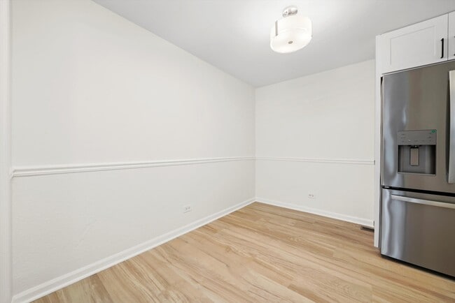 Building Photo - 1100 Stoughton Ct