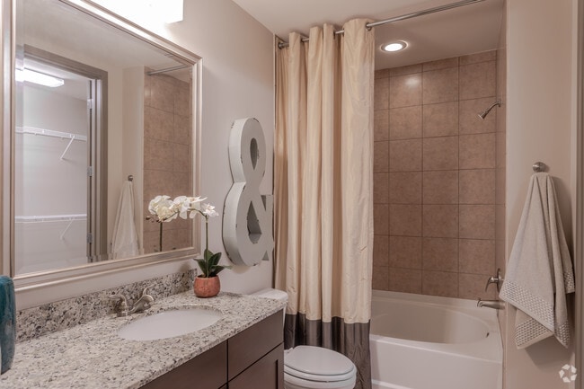 2BR,2BA - 1610F B2E - BATHROOM - Gables Republic Tower