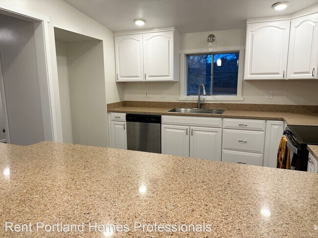 Building Photo - 3 br, 1 bath House - 920 Carol Street