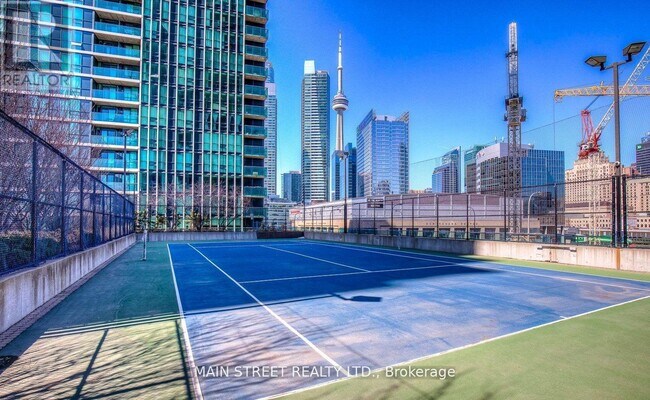 Building Photo - 16 Yonge St