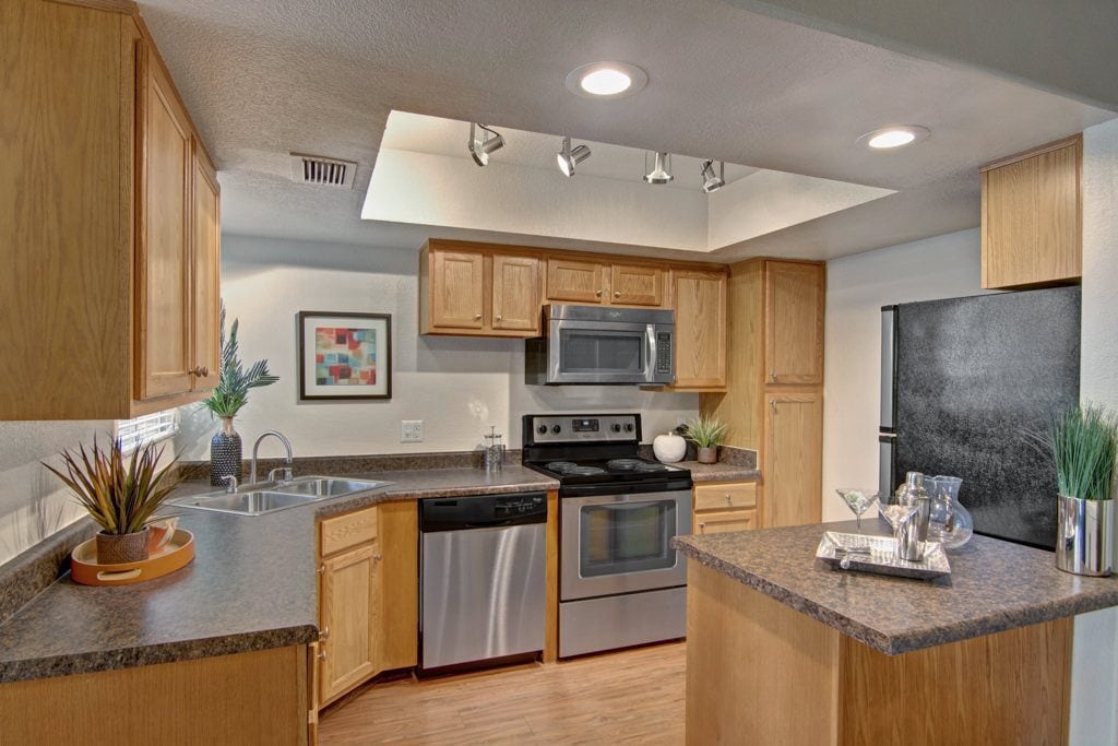 Desert Horizon Apartments 16636 N 58th St Scottsdale, AZ