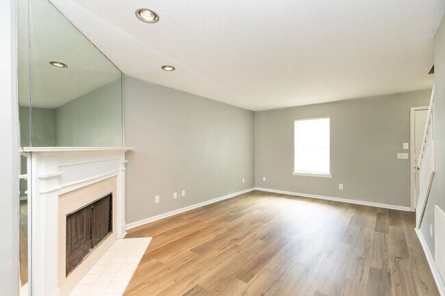 Foto del edificio - 2827 Dayton Blvd