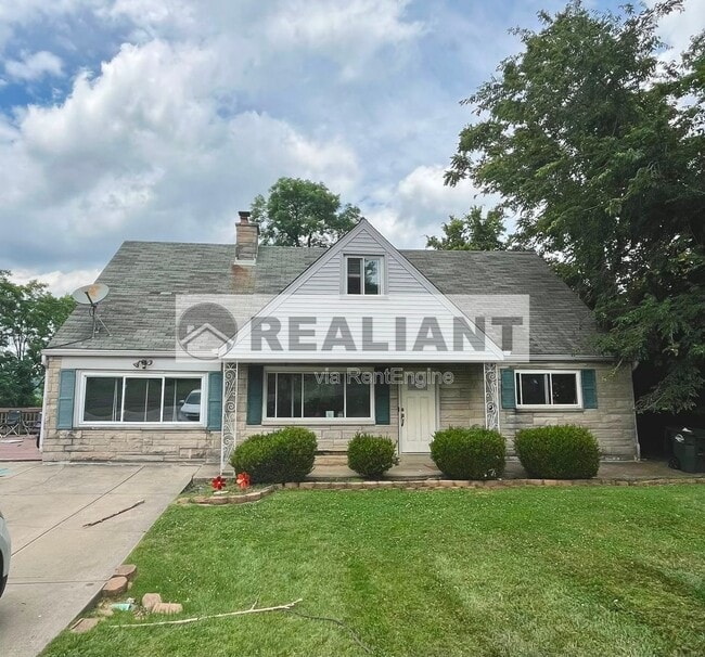 Building Photo - 2380 N Ft Thomas Ave