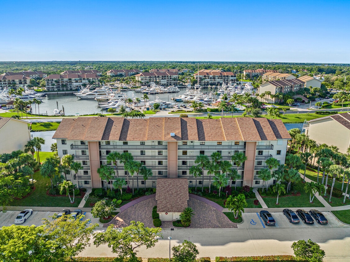 701 Seafarer Cir Unit 101, Jupiter, FL 33477 Condo for Rent in