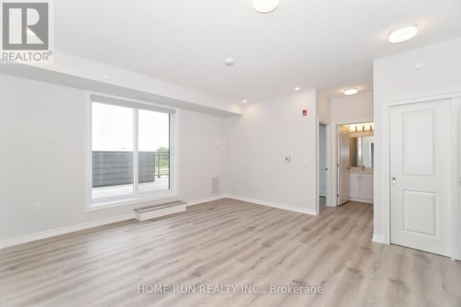 Building Photo - 1350 Hemlock Rd