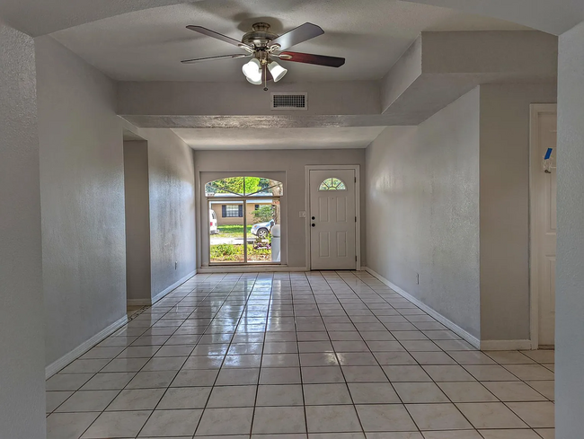 Foto del edificio - 7313 51st Ave N