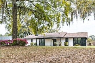 Building Photo - 7005 Magnolia St