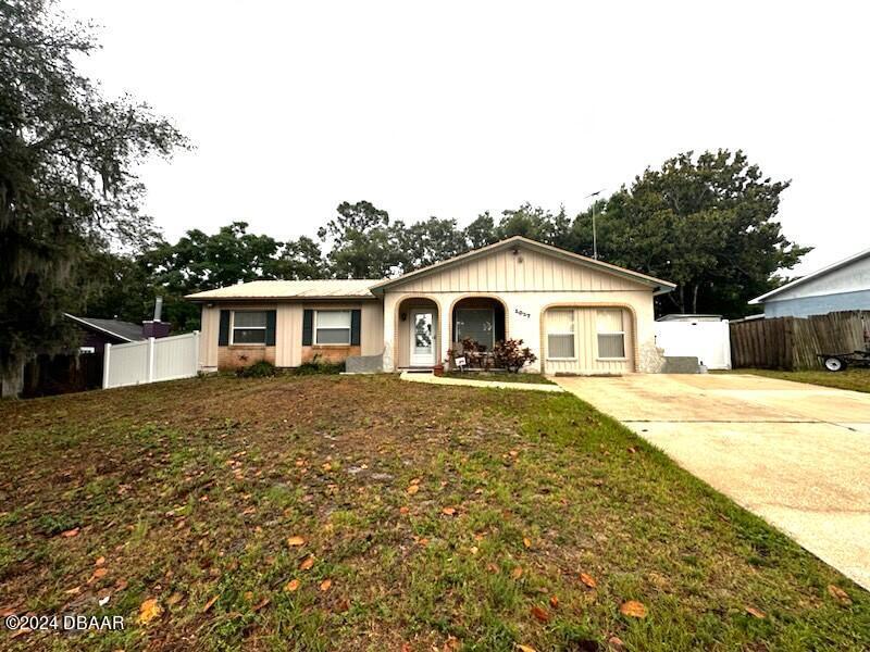Primary Photo - 1027 Tompkins Dr