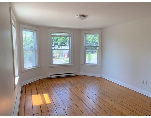 Building Photo - 111 Central St