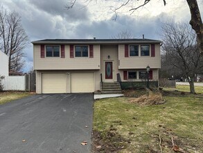 Building Photo - 4000 Marlton Cir