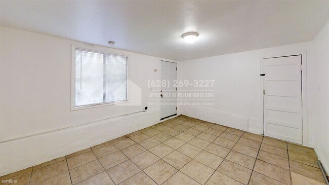 Building Photo - 3 br, 1 bath Duplex - 2770 Foothill Boulev...