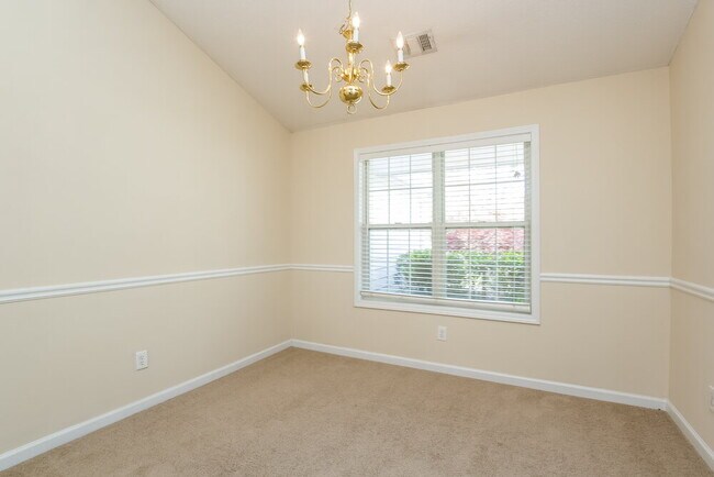 Building Photo - 117 Highland View Pass