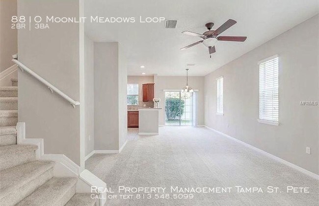 Foto del edificio - 8810 Moonlit Meadows Loop