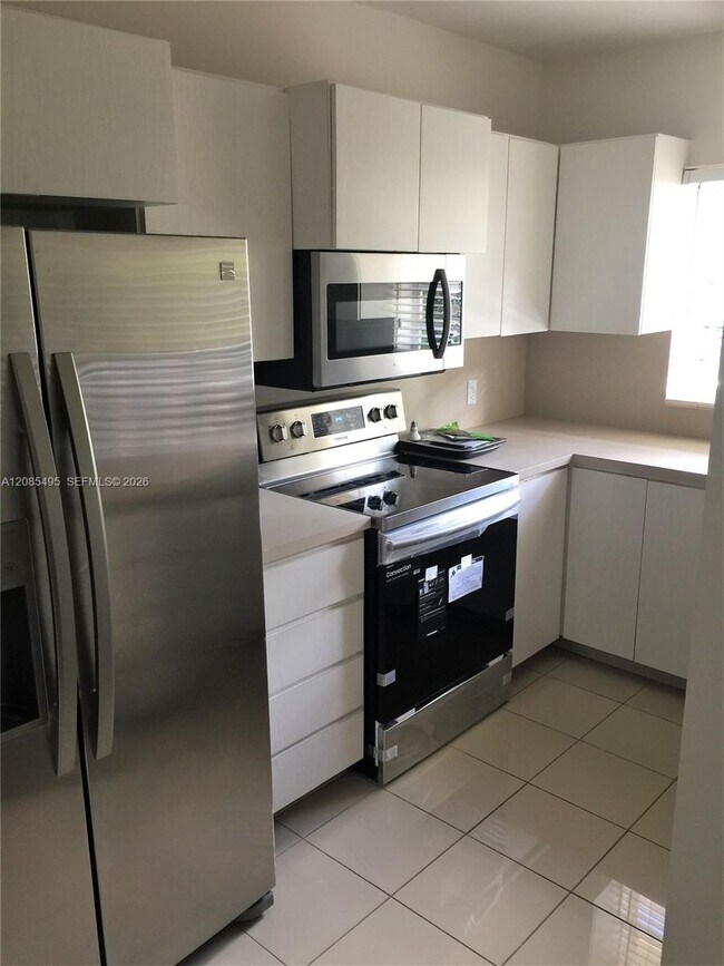 Building Photo - 609 Puerta Ave