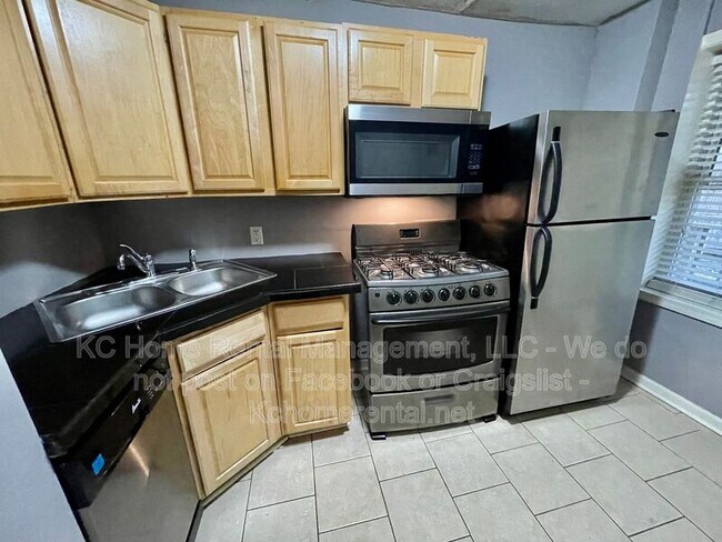 Foto del edificio - 1108 W 41st Terrace