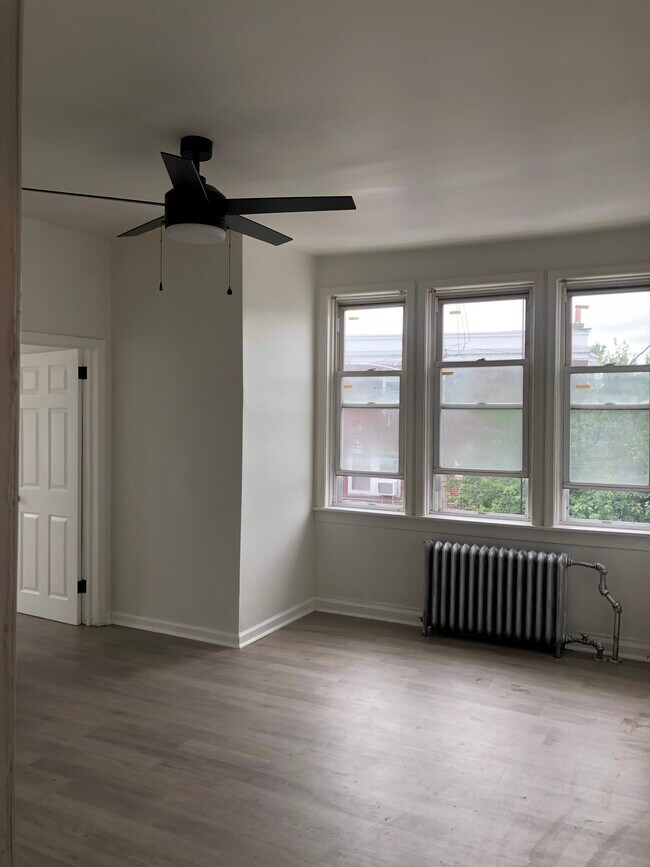 Sala de estar - 6655 Haddington Ln