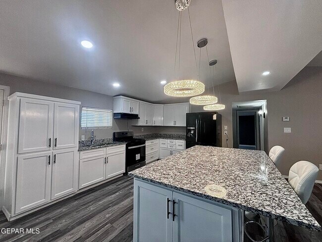 Foto del edificio - 14741 Bocalusa Ave