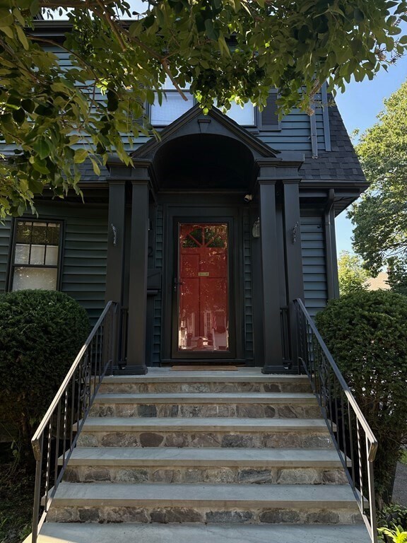 Building Photo - 12 Ely Rd