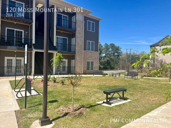 Building Photo - 120 Moss Mountain Ln