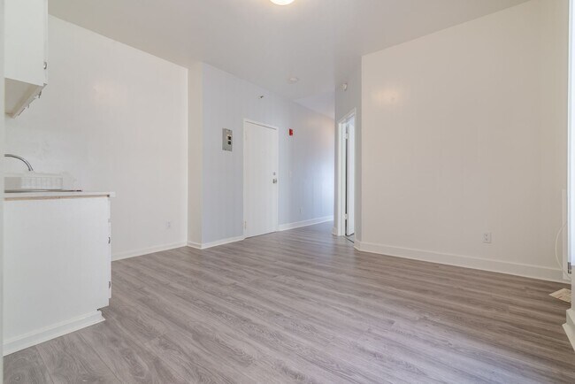 Building Photo - 934 Arapahoe St