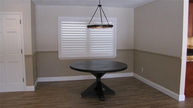 Foto del edificio - 3326 Schefflera Rd