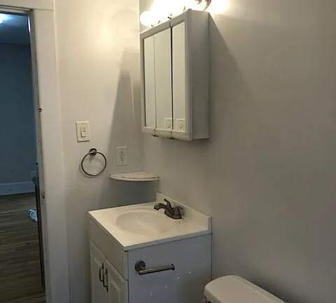 Foto del edificio - 122 Barton Ave