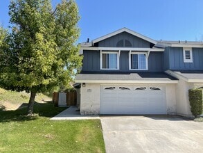 Building Photo - 2296 Manzana Way