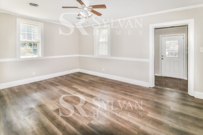 Foto del edificio - Adorable 3BR Home Available Now!