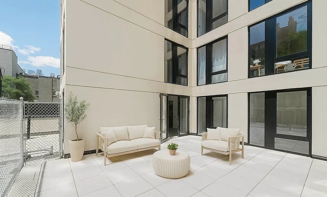 Foto principal - 60 W 125th St