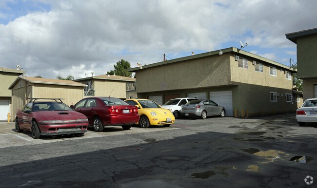 Foto del edificio - 25075-25085 Hardt St