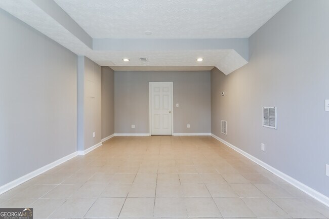 Foto del edificio - 1181 Timbercrest Dr