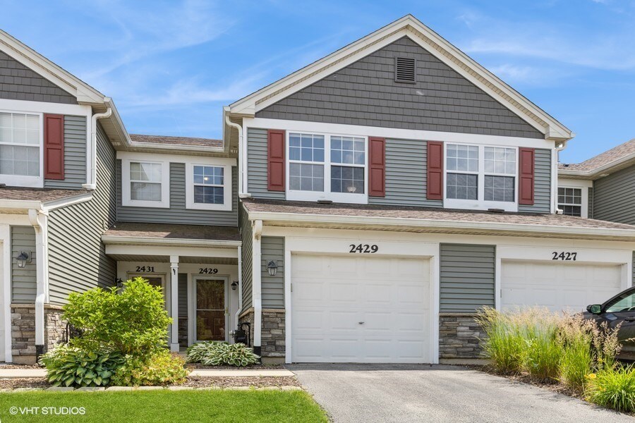 Foto principal - 2429 Golf Ridge Cir