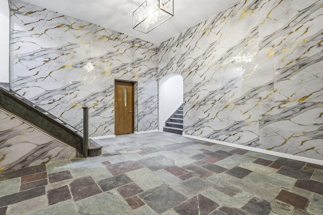 Building Photo - 3295 Rochester St