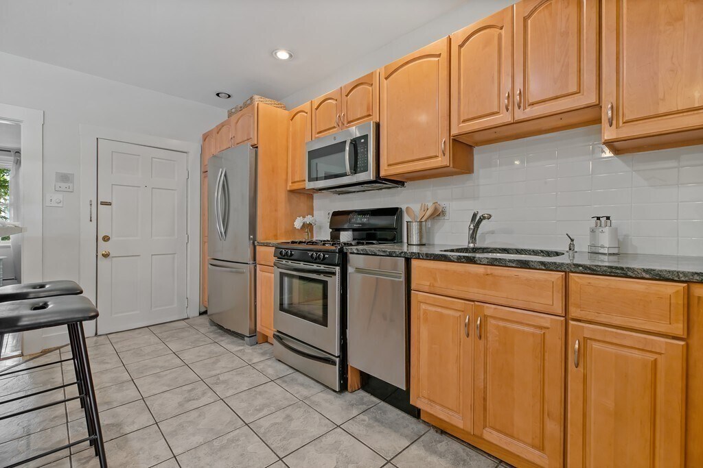 Foto principal - 431 E 3rd St