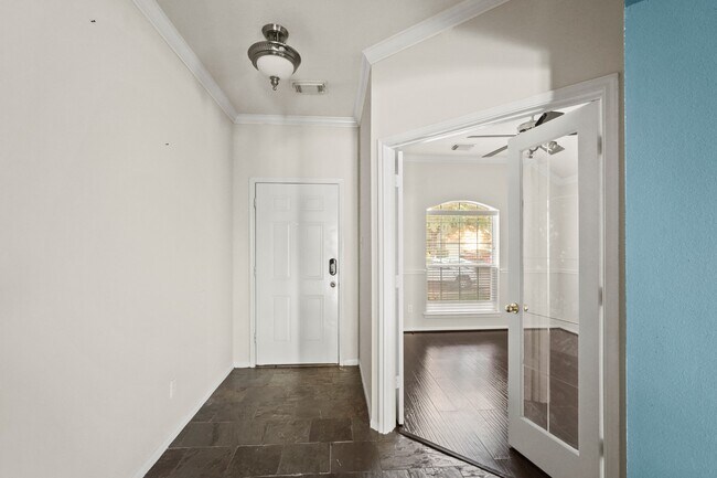 Building Photo - 5823 Creektrace Ln