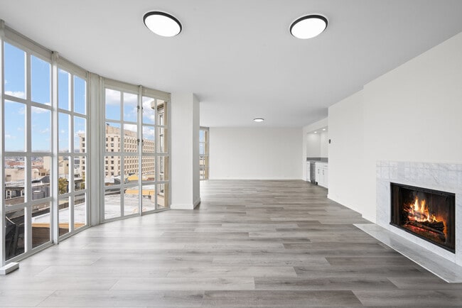 Building Photo - 1255 California St