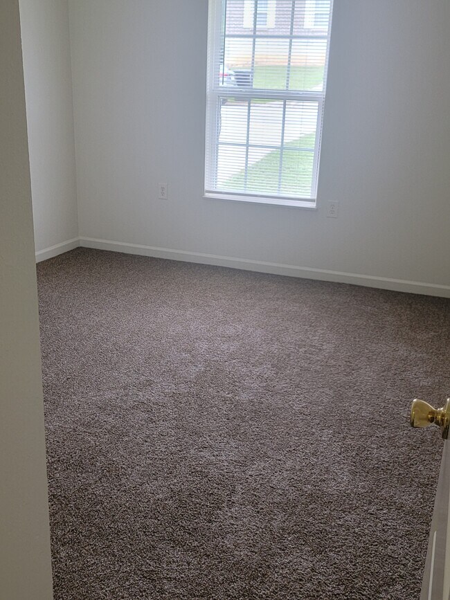 Foto del edificio - 8350 Shawn Ridge Dr