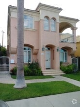 Building Photo - 213 Argonne Ave
