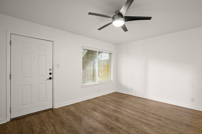 Foto del edificio - 2020 S Congress Ave