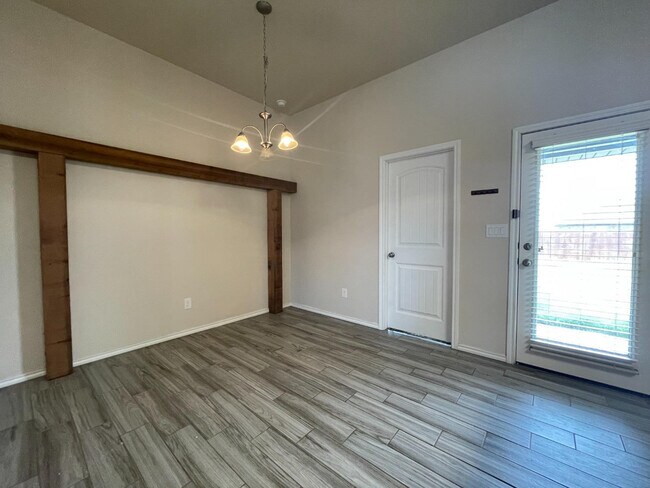 Building Photo - 7513 103rd St