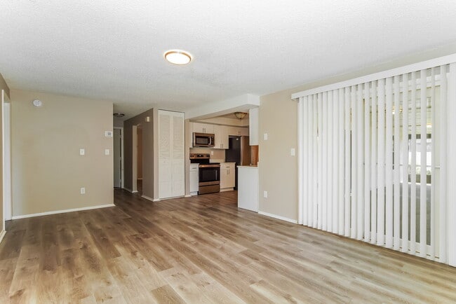 Building Photo - 1175 Lambert Ln