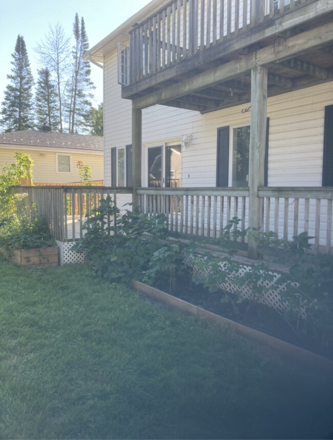 Own Patio Area - 14 Northgate Rd