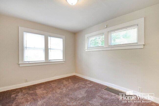 Foto del edificio - 1257 Cedar St