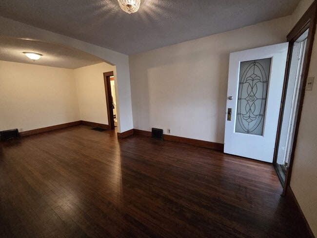 Building Photo - 1239 Charlotte Ave