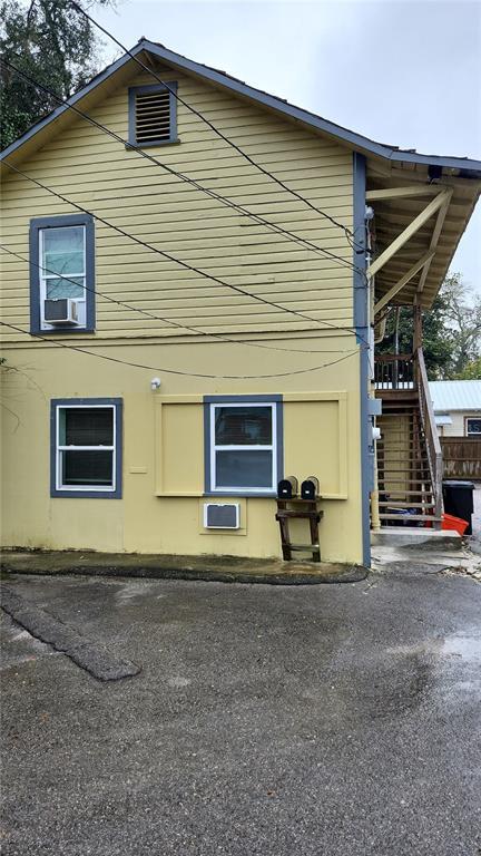 Building Photo - 421 NW 10th Ave